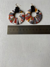 Load image into Gallery viewer, Joy earrings 14
