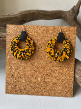 Load image into Gallery viewer, Joy earrings 020
