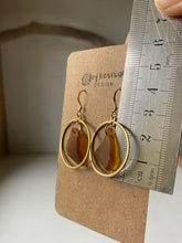 Load image into Gallery viewer, Sea Glass Earrings 073
