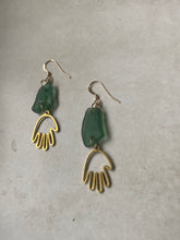 Load image into Gallery viewer, Joy Sea Glass Earrings 034
