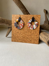 Load image into Gallery viewer, Joy earrings 14
