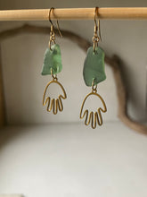 Load image into Gallery viewer, Joy Sea Glass Earrings 034
