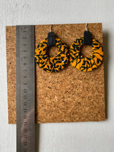 Load image into Gallery viewer, Joy earrings 020
