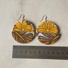 Load image into Gallery viewer, Joy Earrings 022
