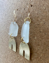 Load image into Gallery viewer, Joy Sea Glass Earrings 032
