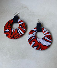 Load image into Gallery viewer, Joy Earrings 042
