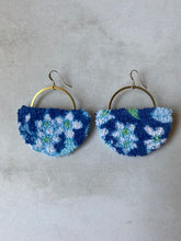 Load image into Gallery viewer, Joy Earrings 067
