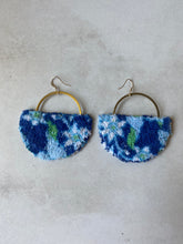 Load image into Gallery viewer, Joy Earrings 067
