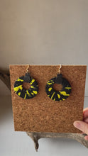 Load and play video in Gallery viewer, Joy earrings 01 - vibrant yellow and black
