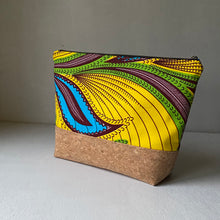 Load image into Gallery viewer, Joy Wash Bag 01
