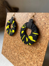 Load image into Gallery viewer, Joy earrings 01 - vibrant yellow and black
