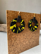 Load image into Gallery viewer, Joy earrings 01 - vibrant yellow and black
