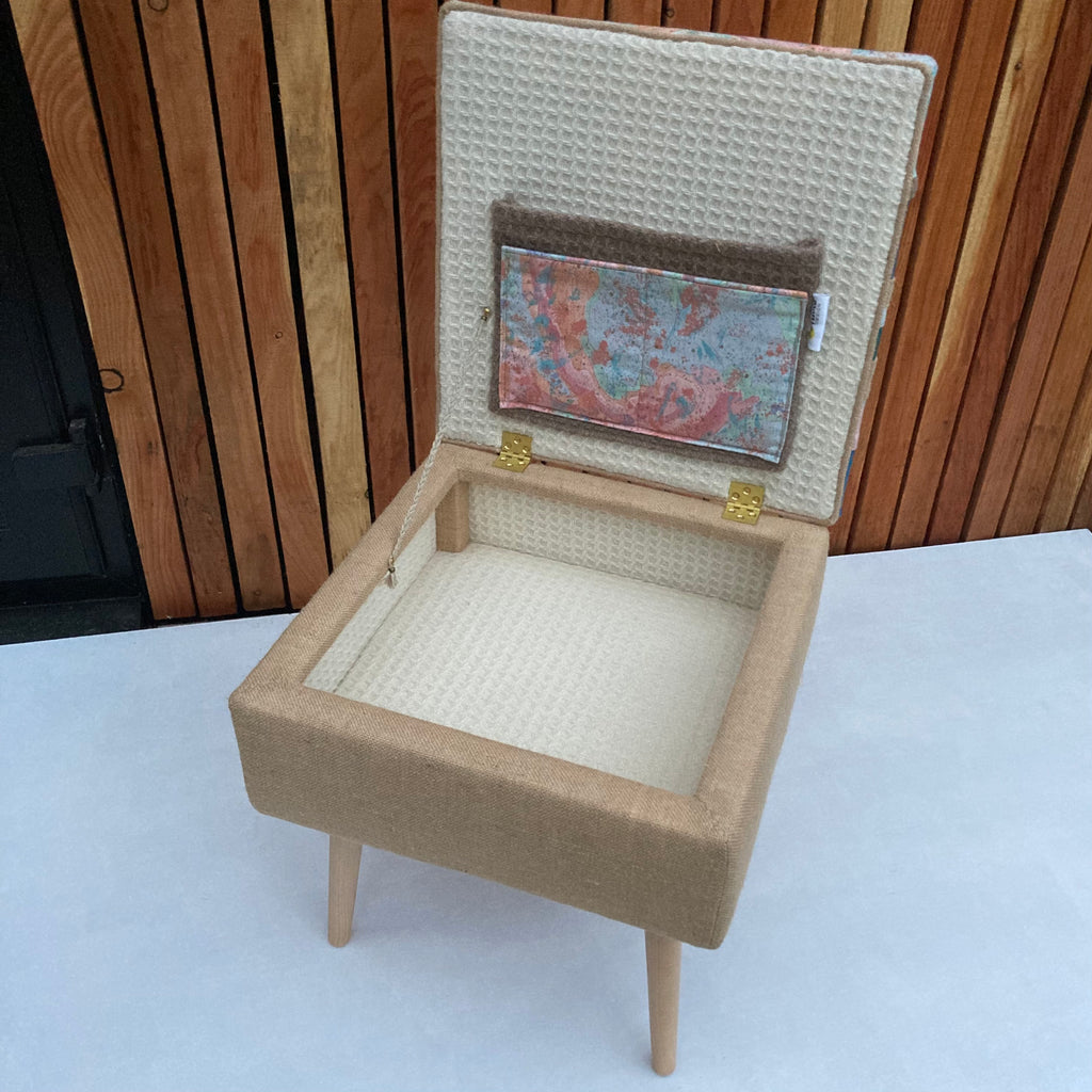 Joy Revival Upholstered box: Portobello 02