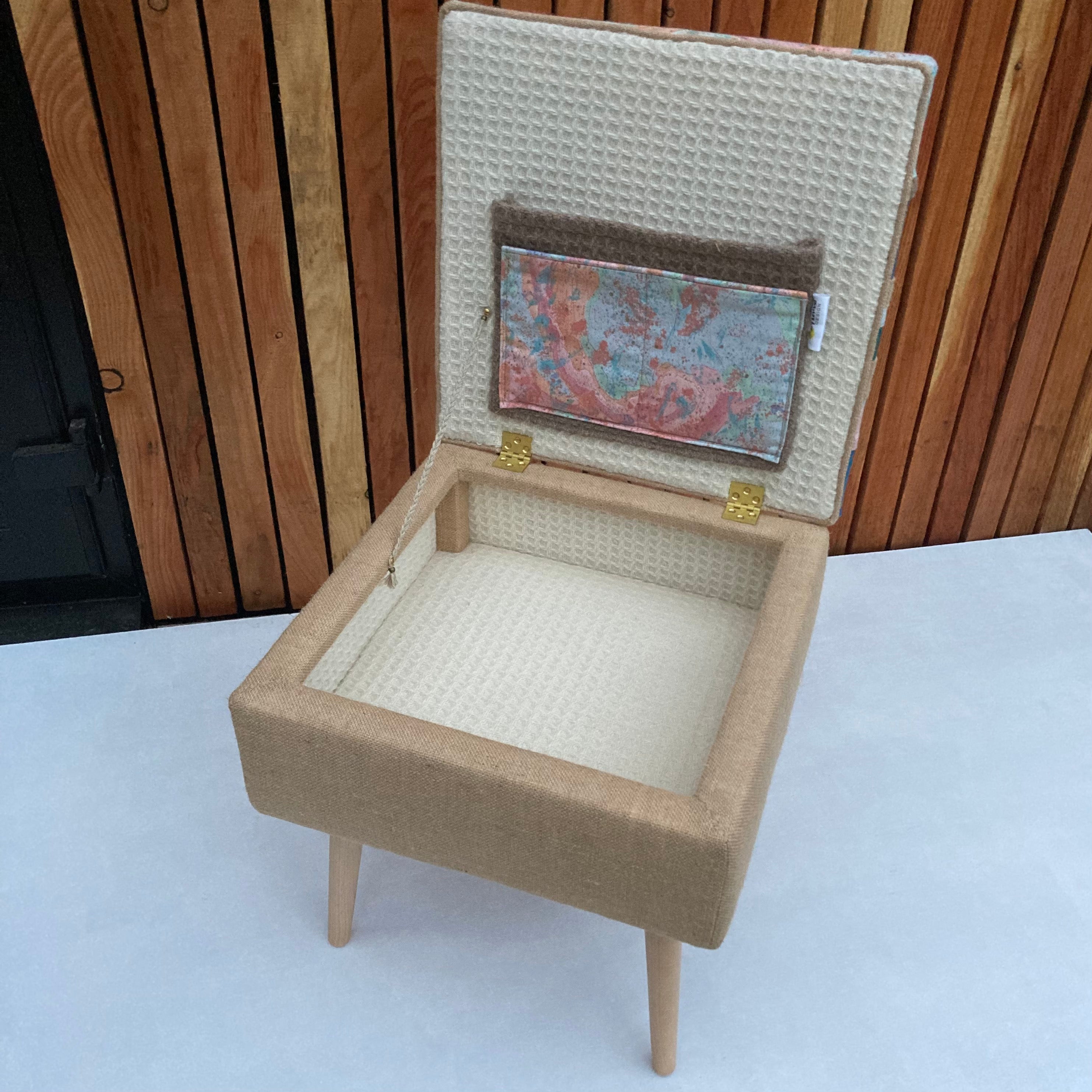 Joy Revival Upholstered box: Portobello 02