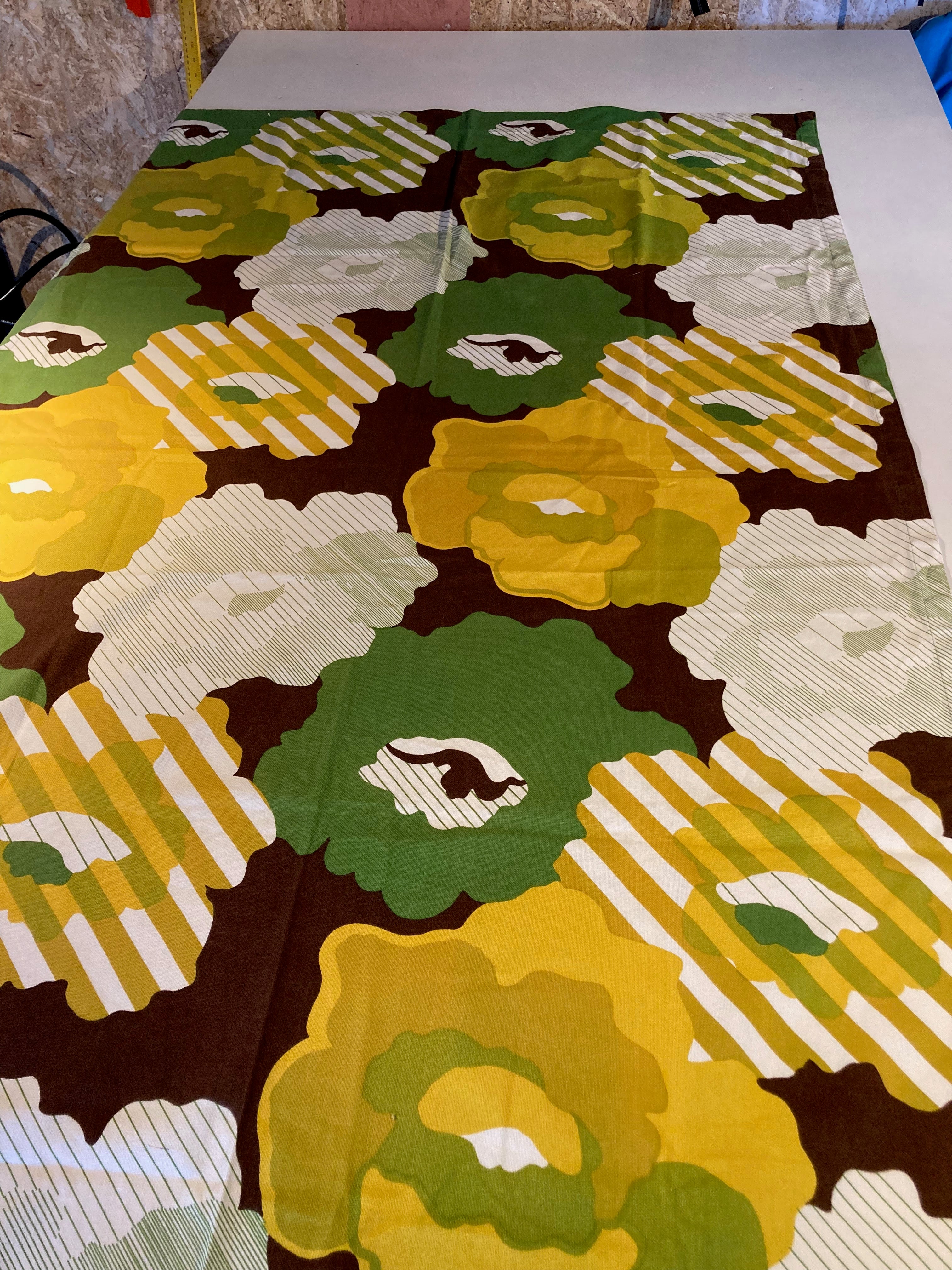Stock Fabric 018