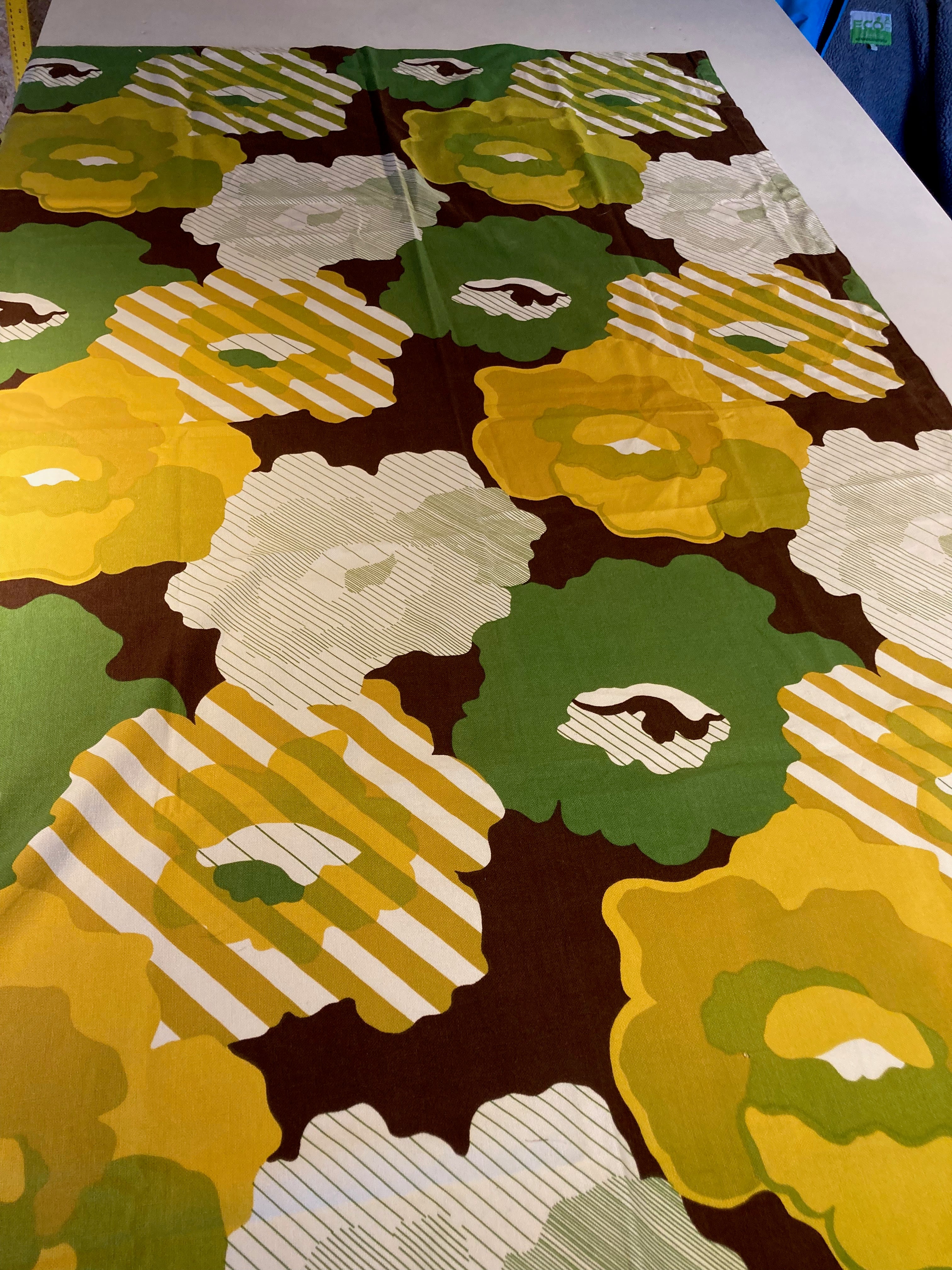 Stock Fabric 018