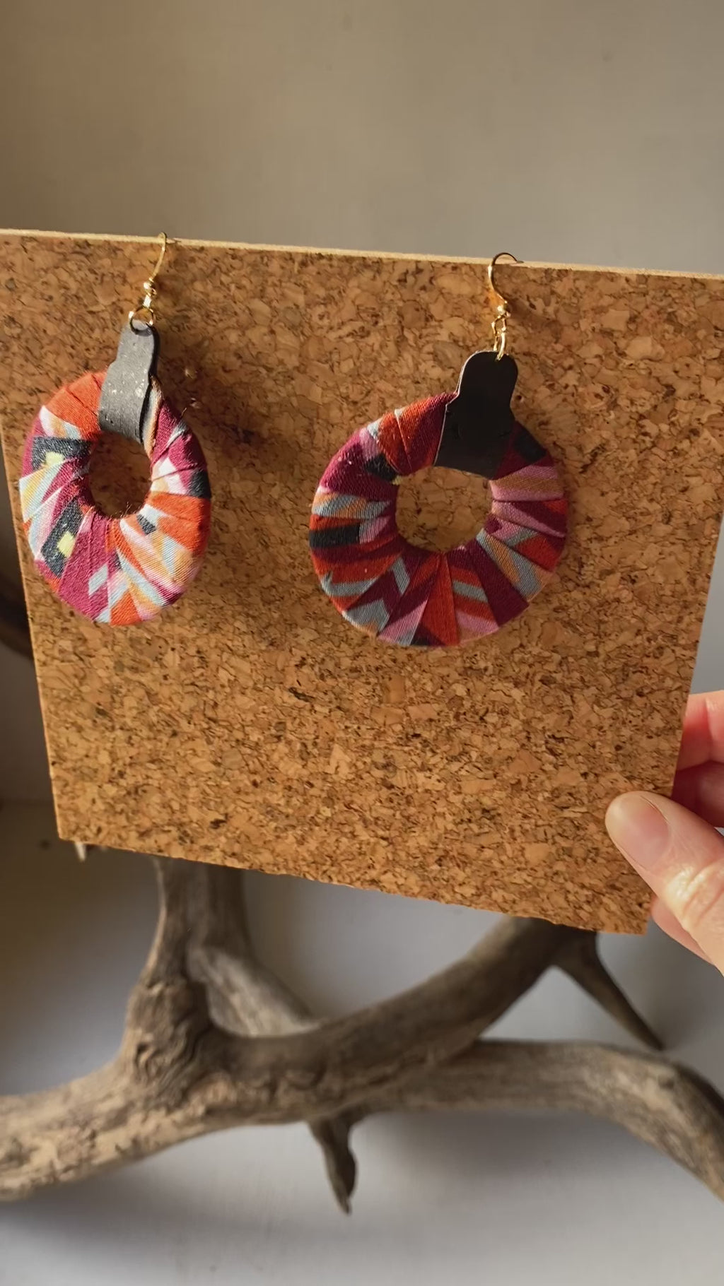 Joy Earrings 04